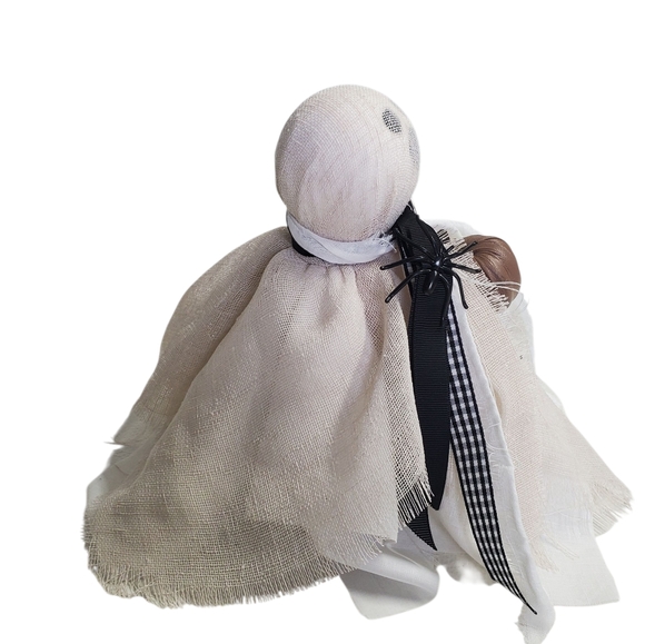 Halloween Bedspring Ghost Decor with Pumpkins, Spiders & Sign Homecrafted - Picture 4 of 13